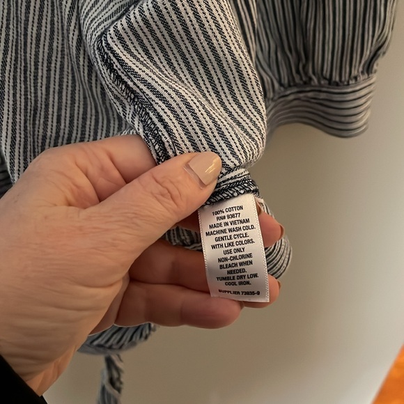 Pinstripe Cropped Wrap Top - Picture 7 of 8